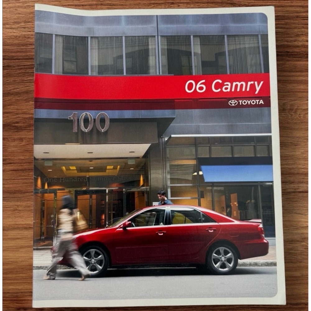 2006 Toyota Camry Original Sales Brochure Catalog 06 LE SE XLE V6 Moving Forward
